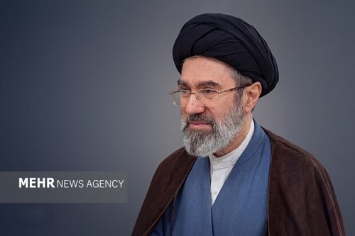 زندگی‌نامه آیت‌الله سید مجتبی خامنه‌ای؛ از جبهه تا اجتهاد و رهبری